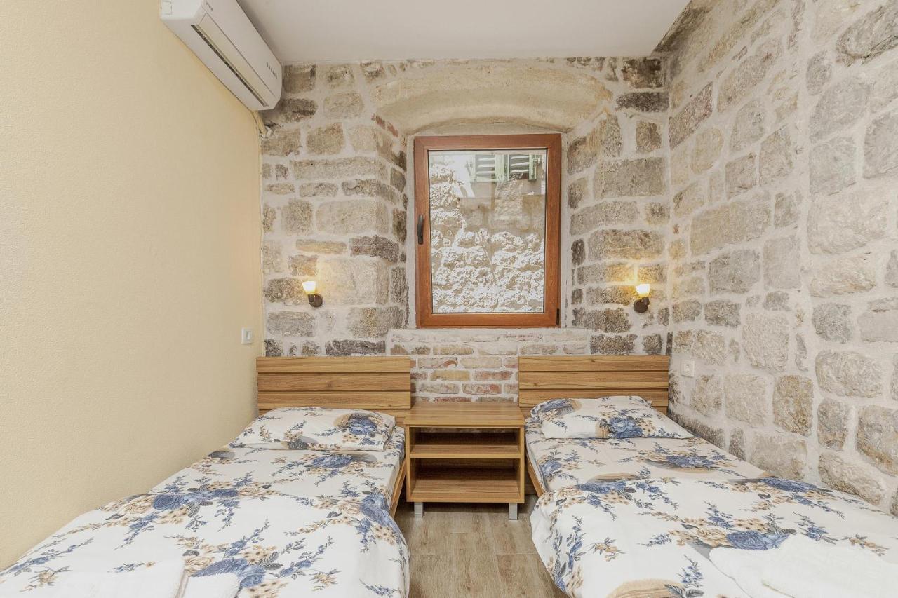 Historical Heart Apartment Kotor Exterior foto